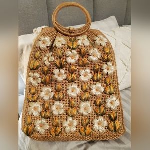 **UNIQUE** Vintage Straw Bag